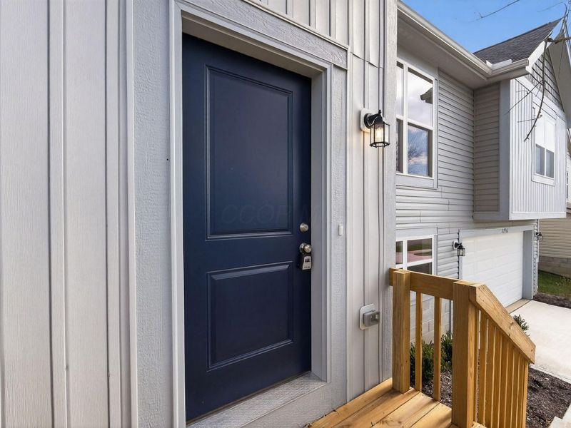 2736 Barrows Road, Columbus, OH 43232 Photo 2