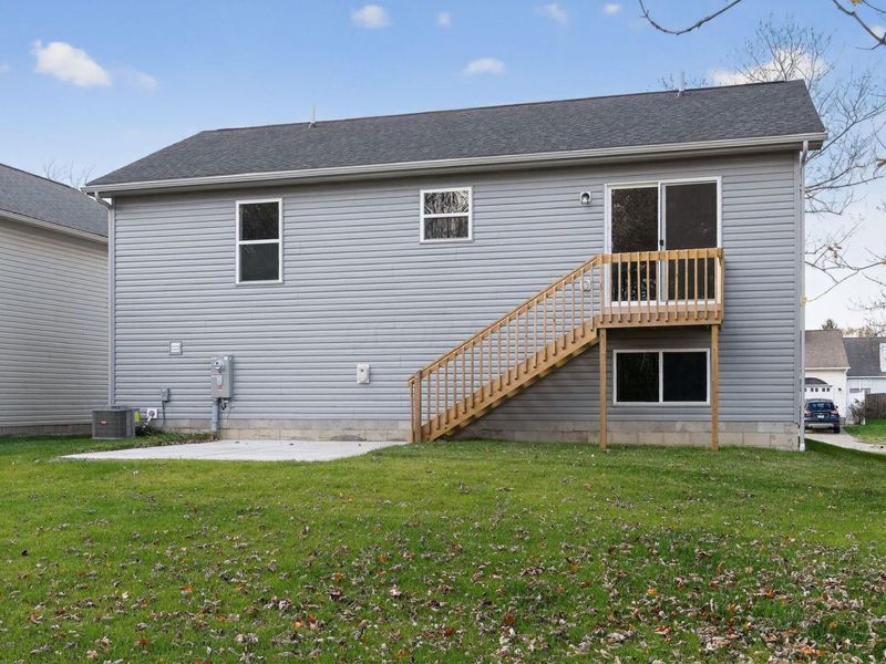 2736 Barrows Road, Columbus, OH 43232 Photo 4