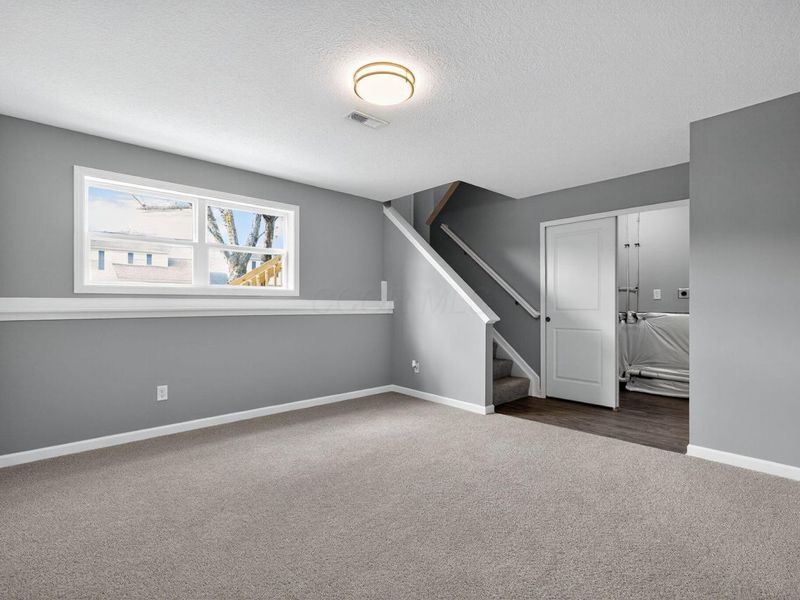 2736 Barrows Road, Columbus, OH 43232 Photo 9