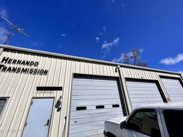 310 E South Street, Hernando, MS 38632