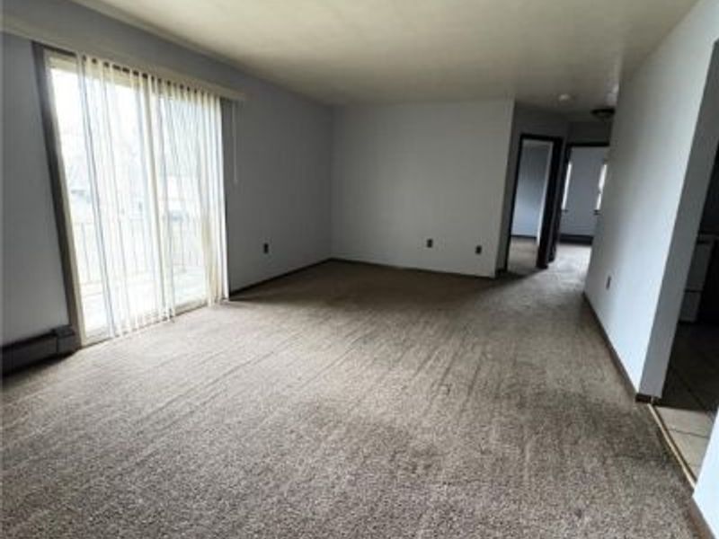 271 Folsom Street, Unit 6, Champion, OH 44483 Photo 4