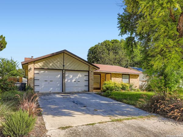 9307 Valley Bend, San Antonio, TX 78250