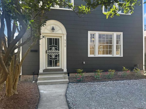 312 S Acadian Thwy, Baton Rouge, LA 70806