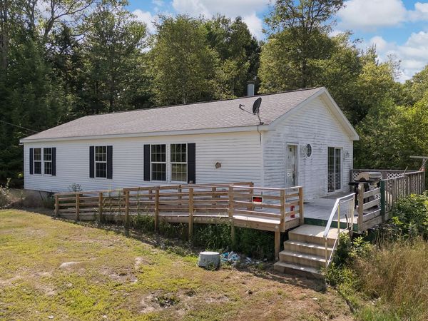 12 Micmac Drive, Wiscasset, ME 04578