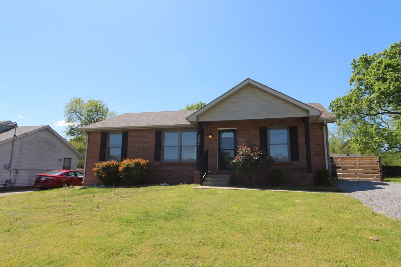 2804 Summertree Ln, Clarksville, TN 37040 Main Photo