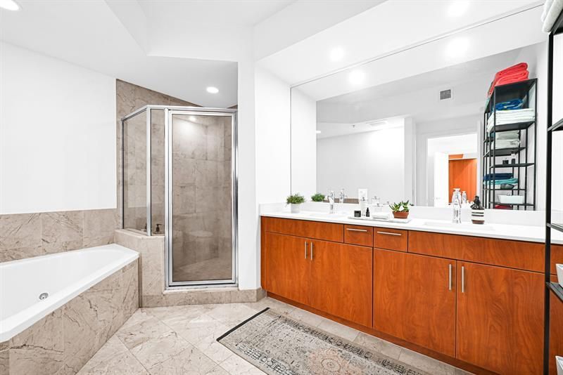 315 NE 3rd Avenue, Unit 1008, Fort Lauderdale, FL 33301 Photo