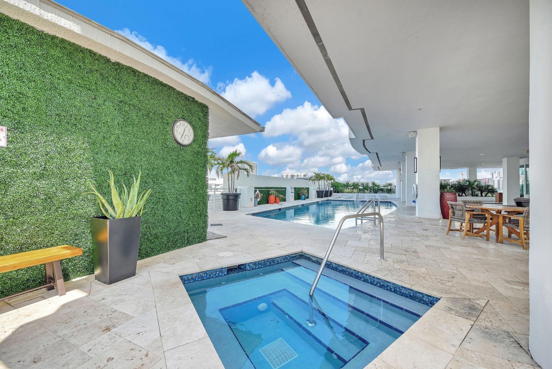 315 NE 3rd Avenue, Unit 1008, Fort Lauderdale, FL 33301 Photo