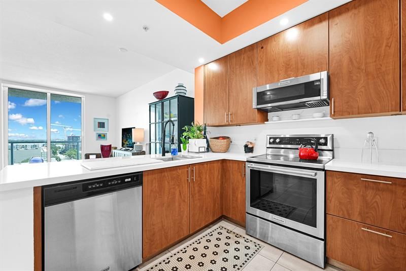 315 NE 3rd Avenue, Unit 1008, Fort Lauderdale, FL 33301 Photo