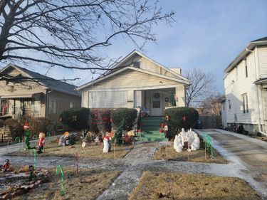 2124 S 3rd Avenue, Maywood, IL 60153