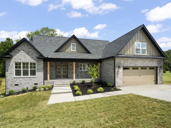 4062 Summit Dr, Greenbrier, TN 37073