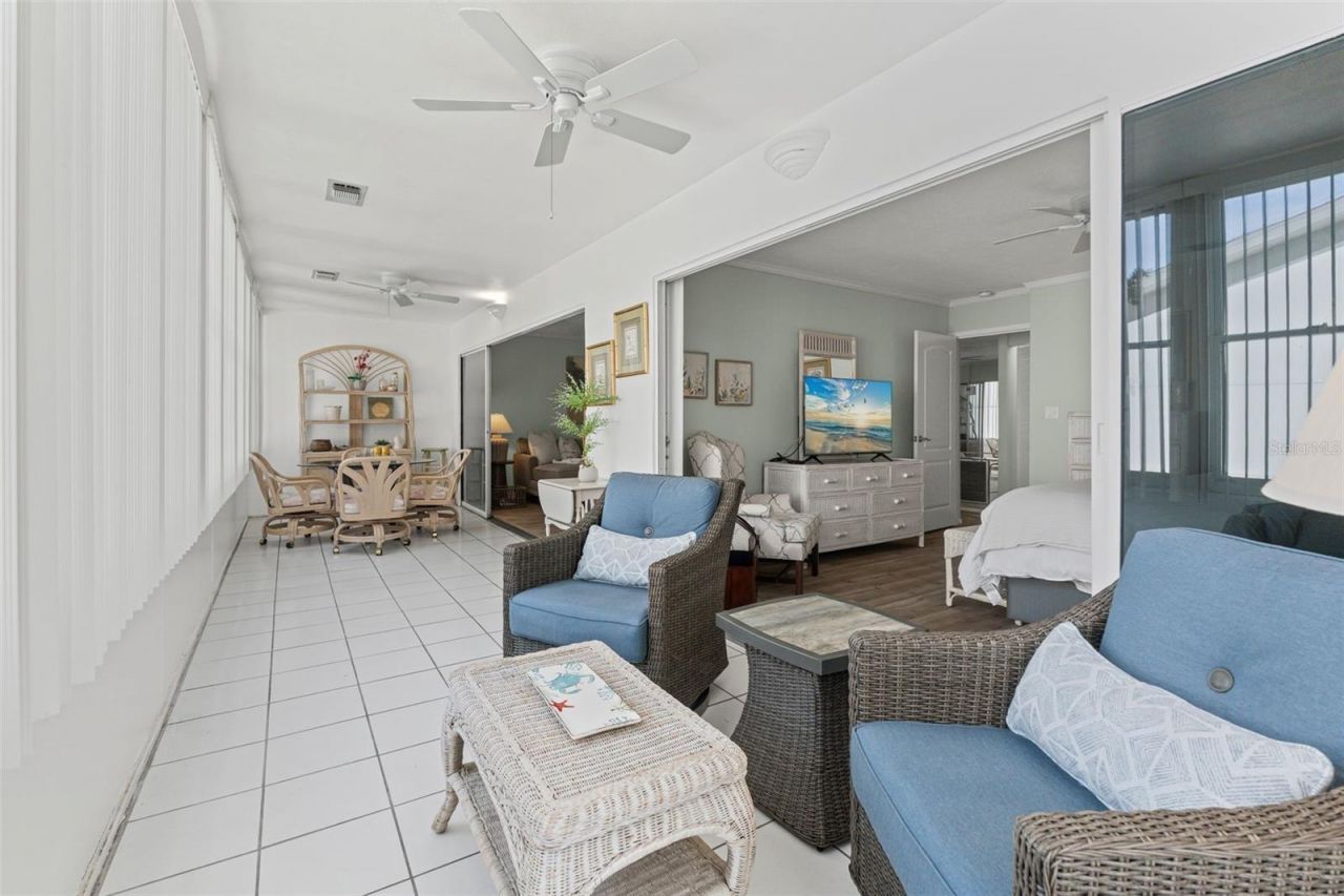1255 E Peppertree Drive, Unit 201, Sarasota, FL 34242 Photo