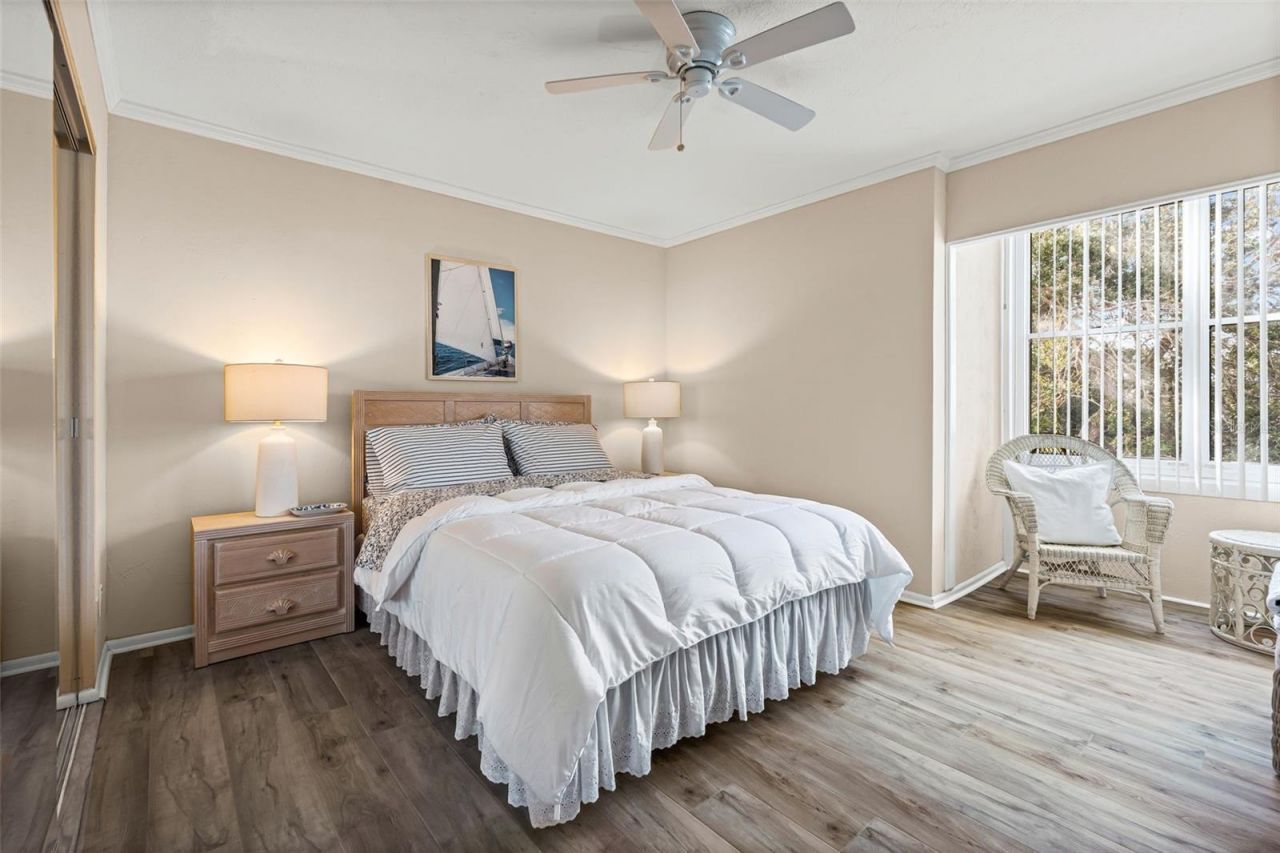 1255 E Peppertree Drive, Unit 201, Sarasota, FL 34242 Photo