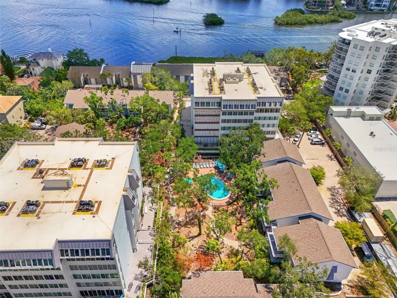 1255 E Peppertree Drive, Unit 201, Sarasota, FL 34242 Photo