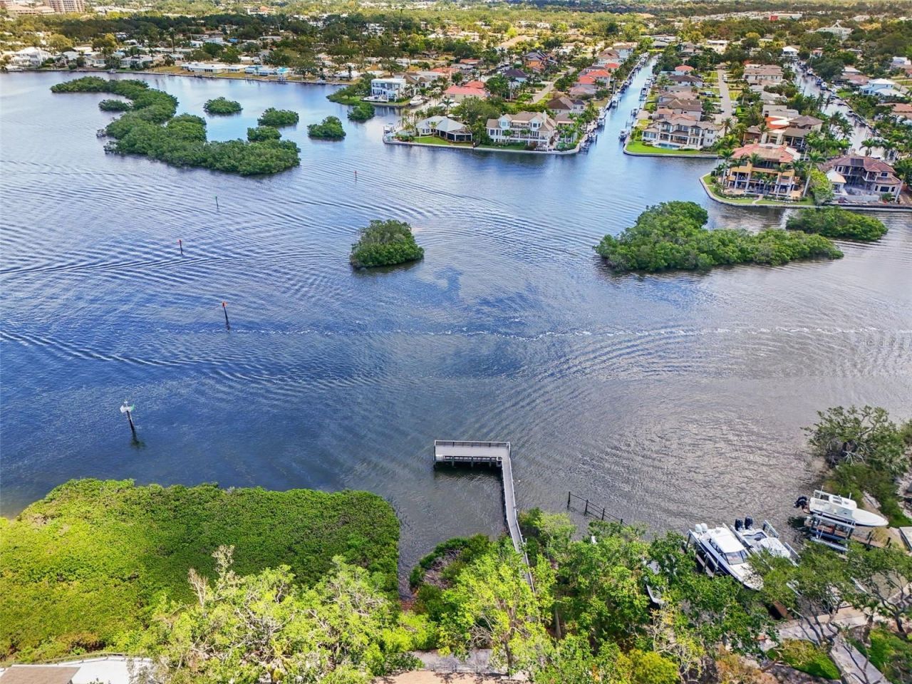 1255 E Peppertree Drive, Unit 201, Sarasota, FL 34242 Photo