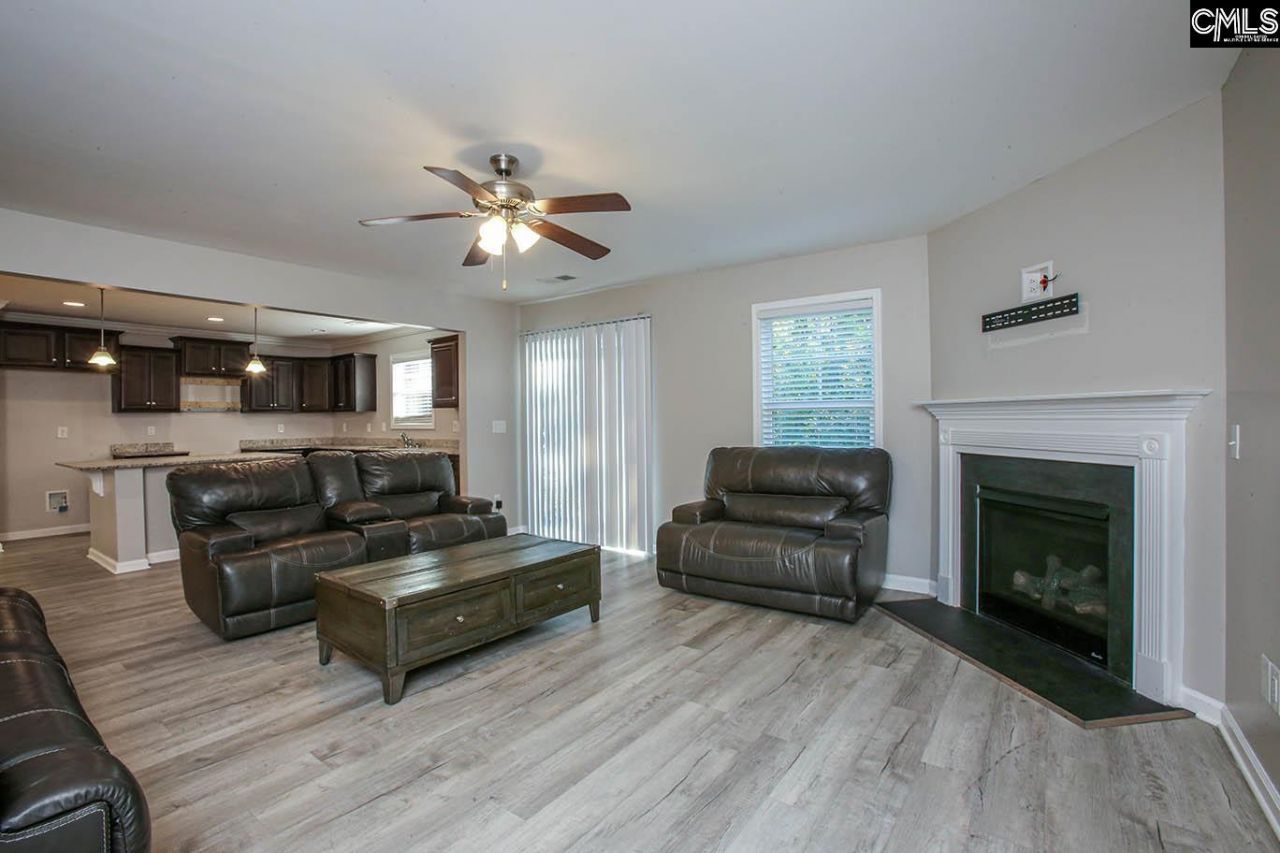 357 Summer Creek Drive Photo 10