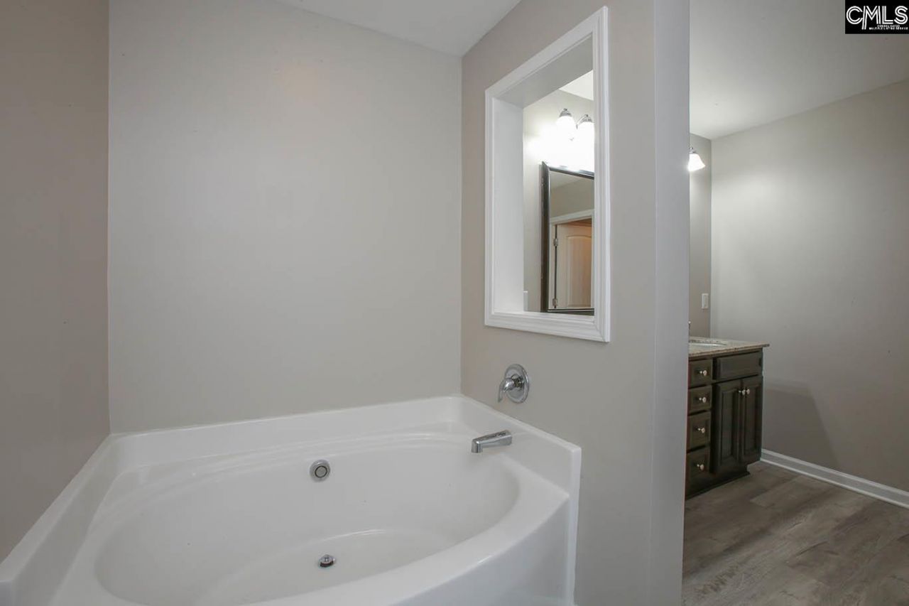 357 Summer Creek Drive Photo 21