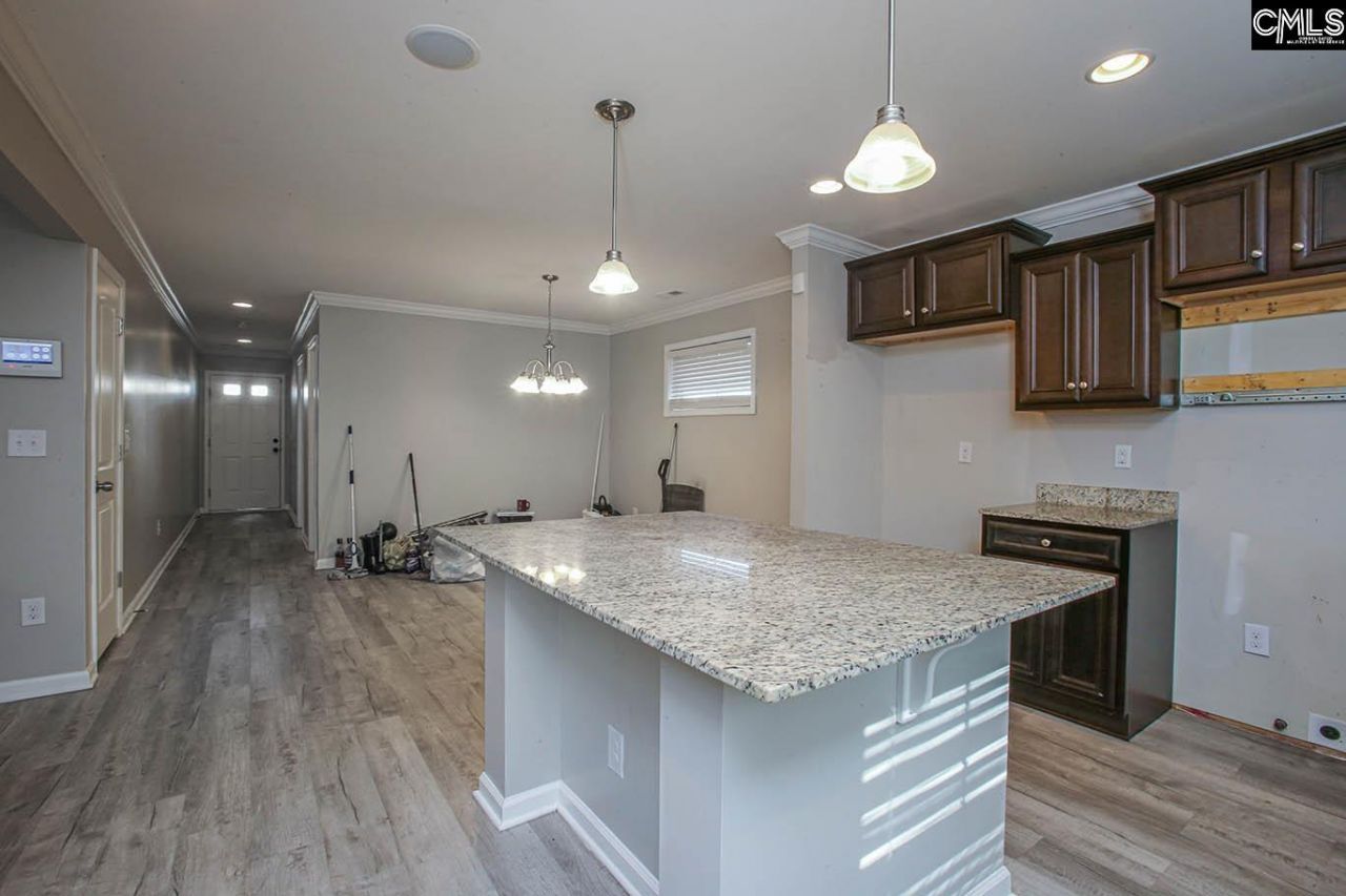 357 Summer Creek Drive Photo 8