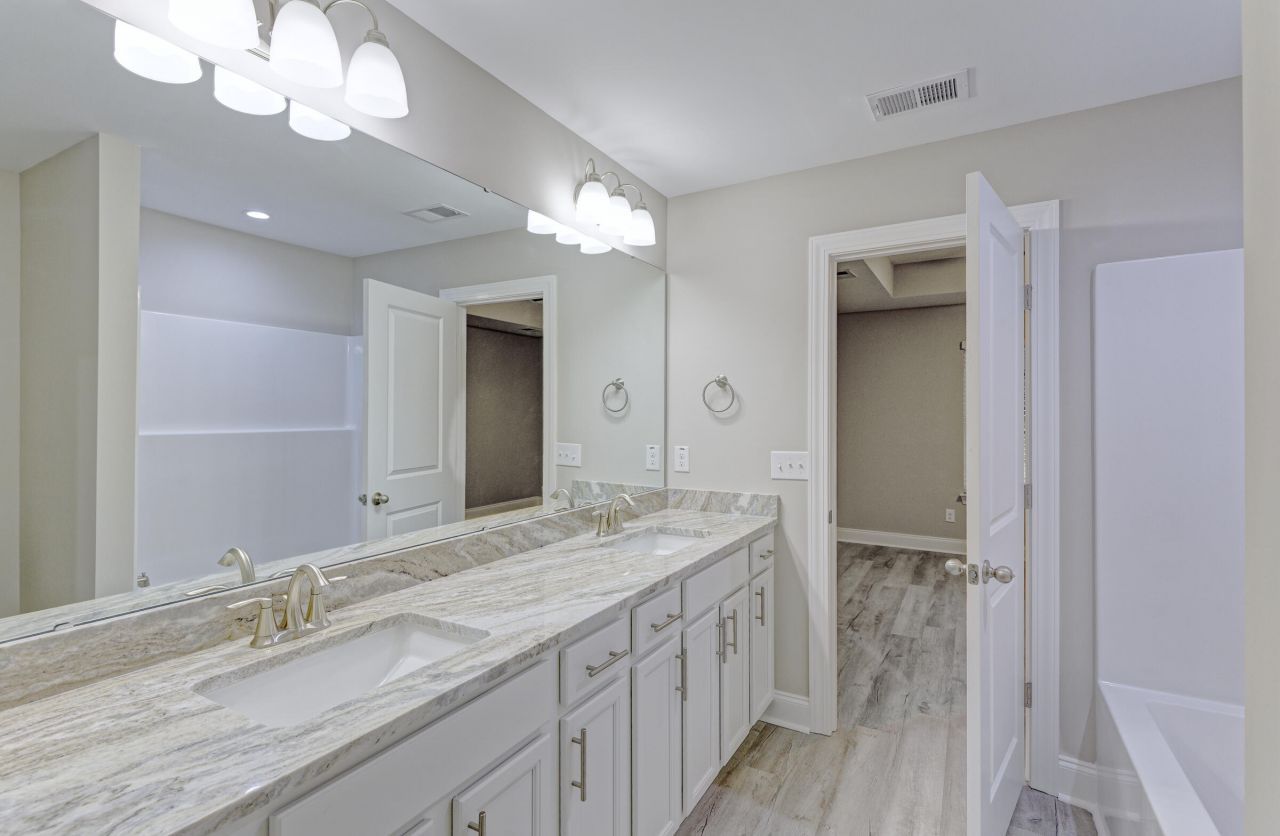 131 Stephanie Circle Photo 34