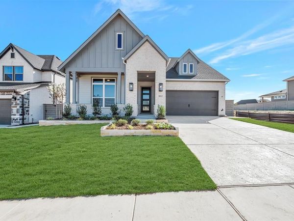 8912 Chestnut Lane, Justin, TX 76247