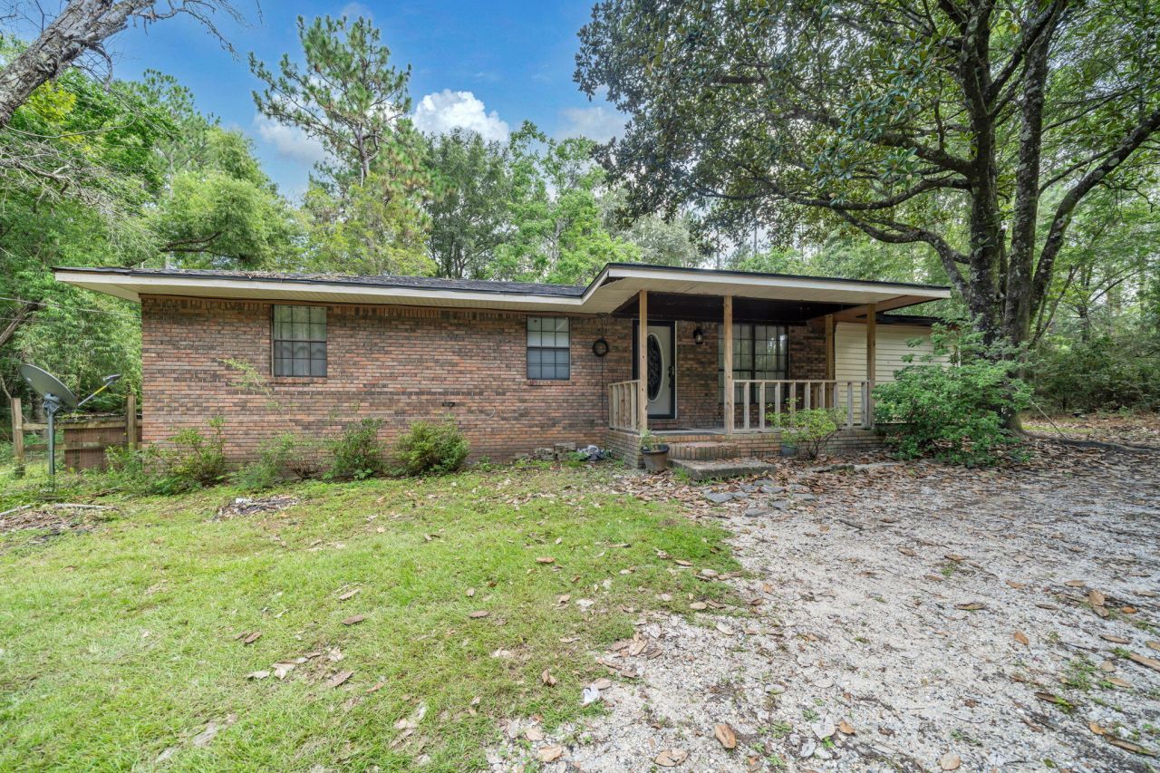 6359 Childrens Lane, Crestview, FL 32539 Main Photo
