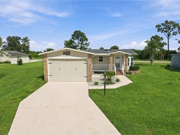 19867 Eagle Trace CT, NORTH FORT MYERS, FL 33903
