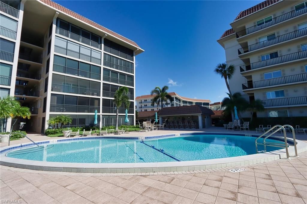 222 Harbour Dr, Unit 105, Naples, FL 34103 Photo
