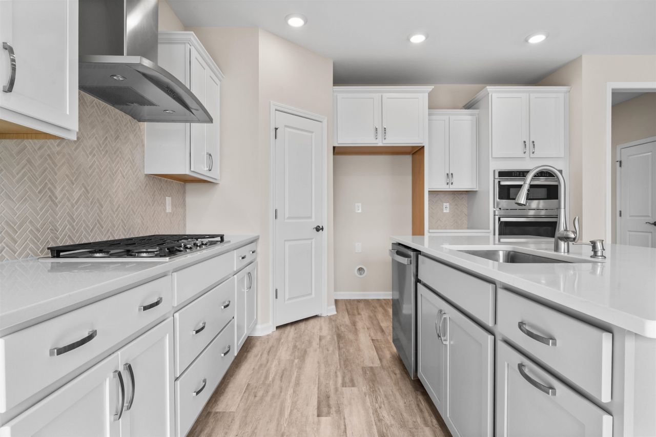 2154 Gooseberry Way Photo 9