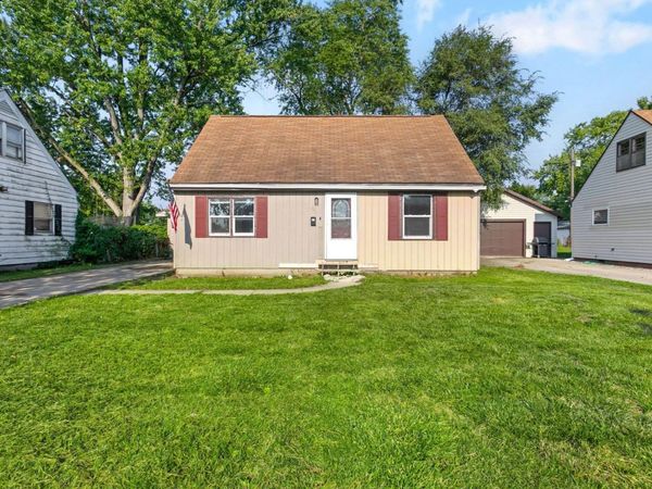 1015 Birchwood Avenue, South Bend, IN 46619
