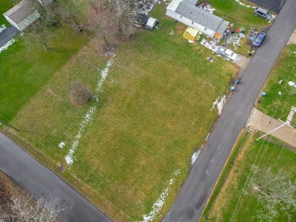 000 Haynes Avenue, Barberton, OH 44203