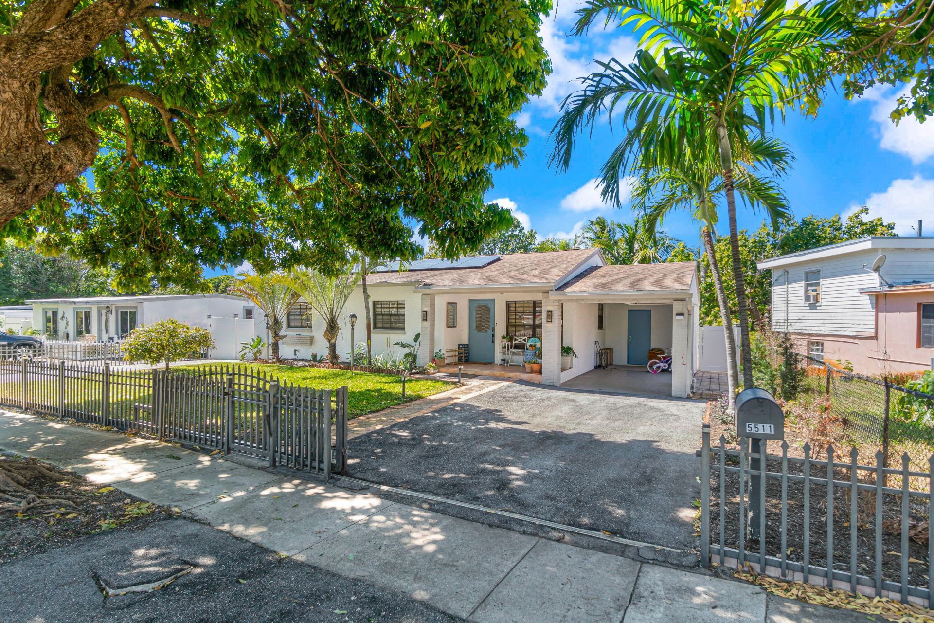 5511 Columbus Road, West Palm Beach, FL 33405 Photo