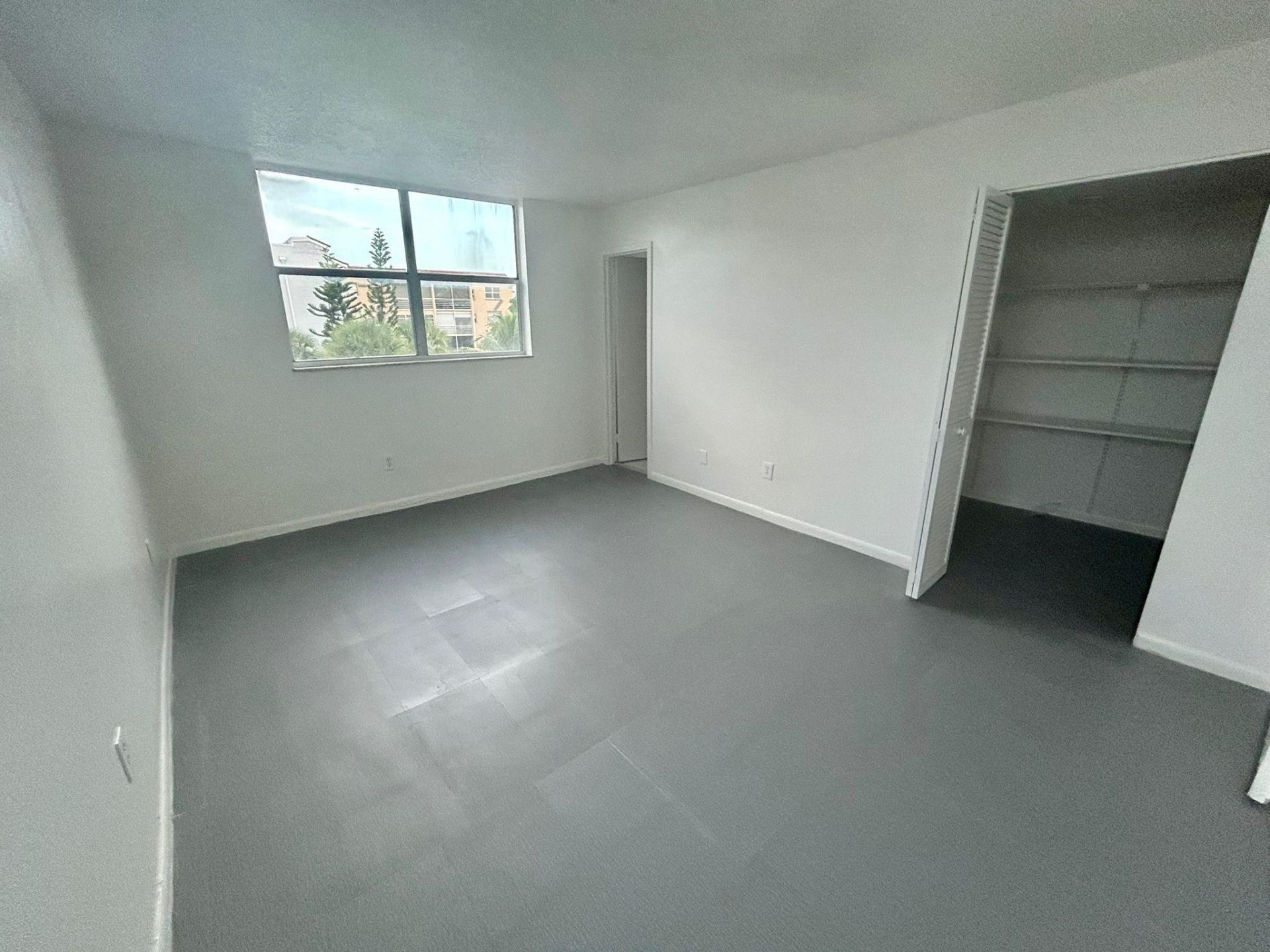 2850 Somerset Drive, Unit 316L, Lauderdale Lakes, FL 33311 Photo