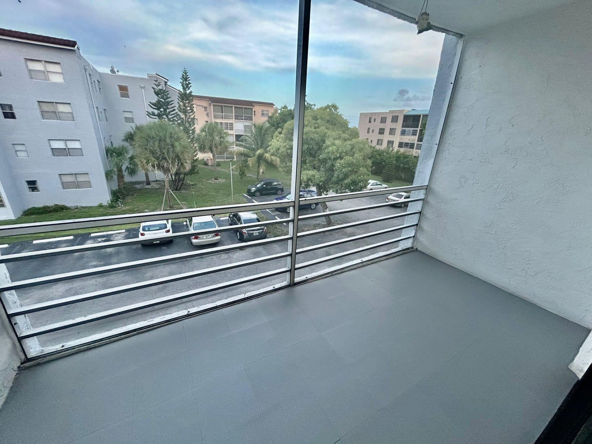 2850 Somerset Drive, Unit 316L, Lauderdale Lakes, FL 33311 Photo