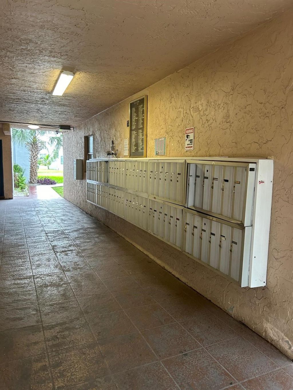 2850 Somerset Drive, Unit 316L, Lauderdale Lakes, FL 33311 Photo