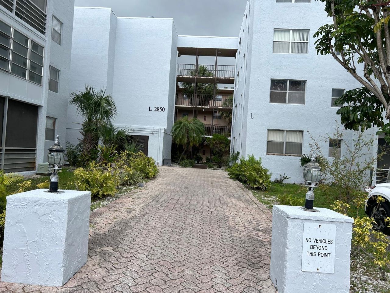 2850 Somerset Drive, Unit 316L, Lauderdale Lakes, FL 33311 Photo