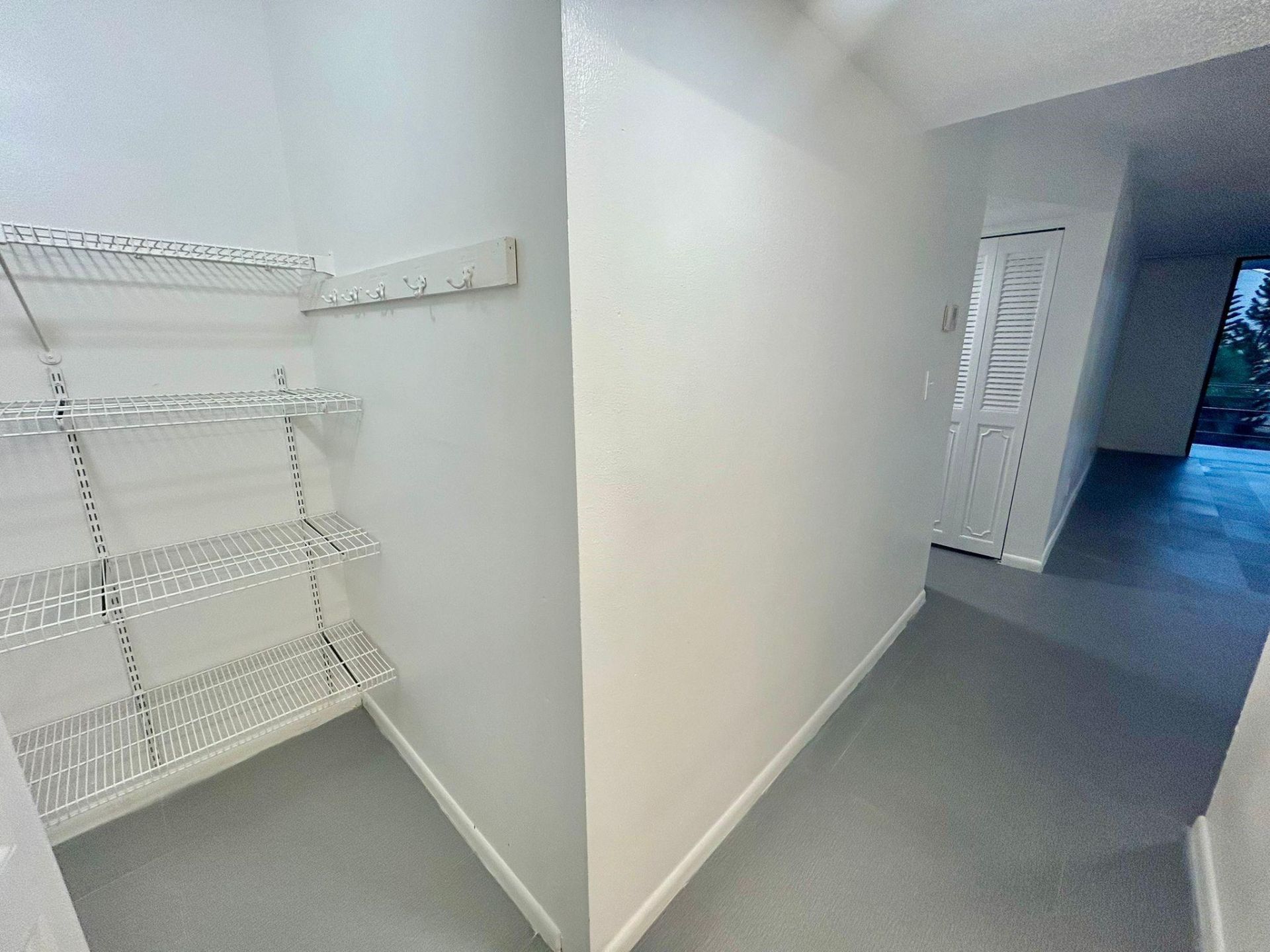 2850 Somerset Drive, Unit 316L, Lauderdale Lakes, FL 33311 Photo