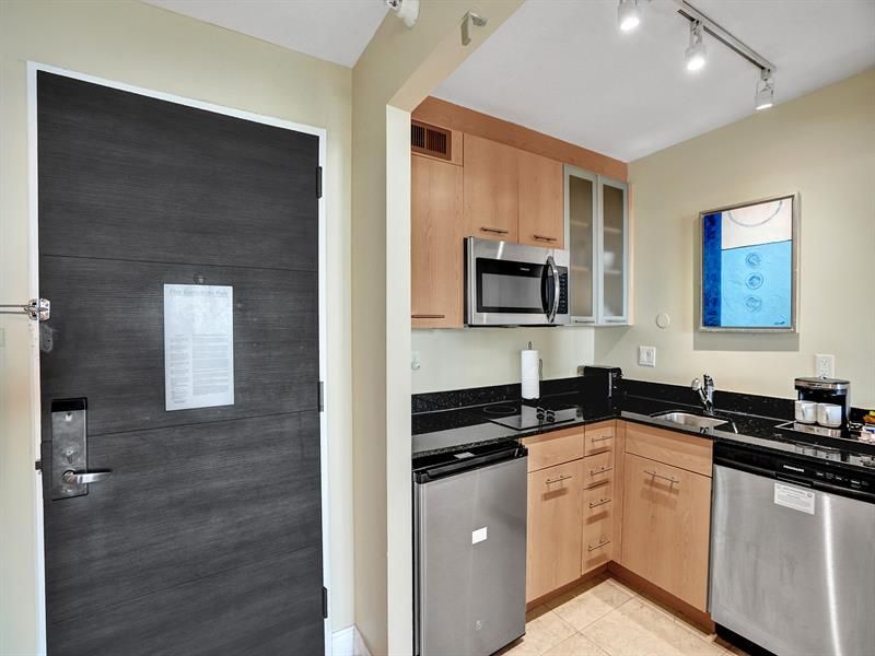 2670 E Sunrise Boulevard, Unit 1120, Fort Lauderdale, FL 33304 Photo