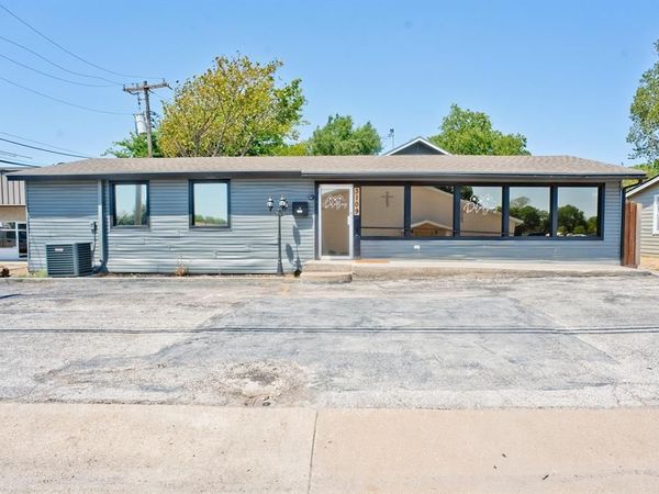 3109 Roberts Cut Off Road, Lake Worth, TX 76114