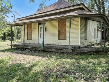 175 W 3rd Street, Holt, MO 64048