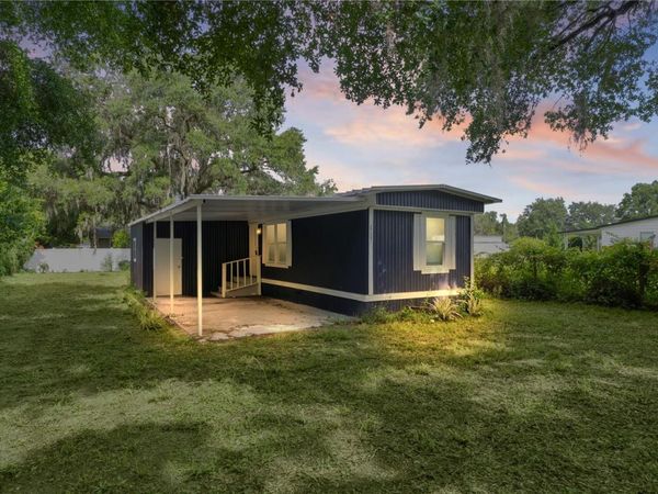 27301 LEMON AVENUE, OKAHUMPKA, FL 34762