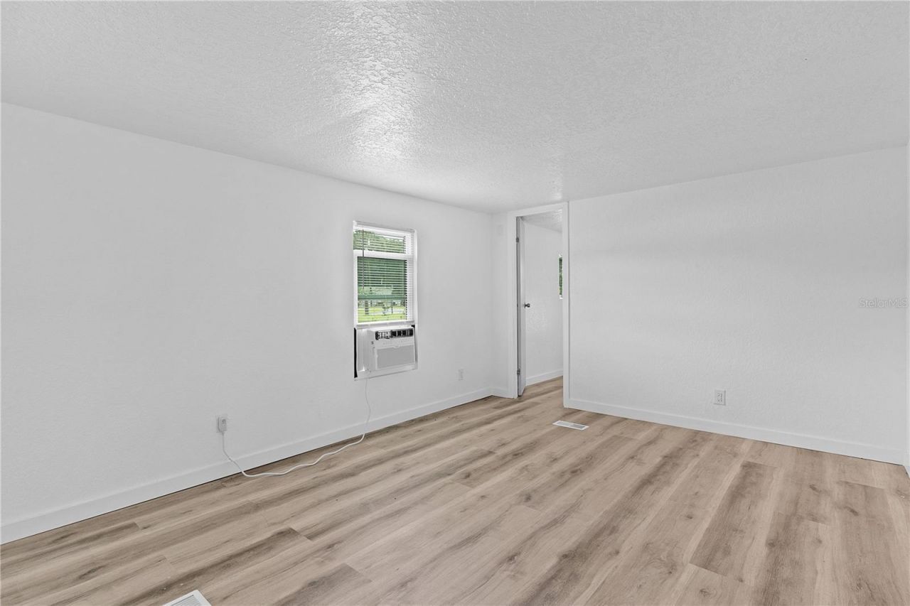 27301 Lemon Avenue, Okahumpka, FL 34762 Photo