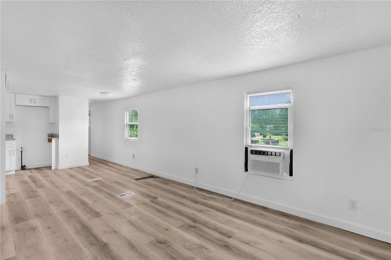 27301 Lemon Avenue, Okahumpka, FL 34762 Photo