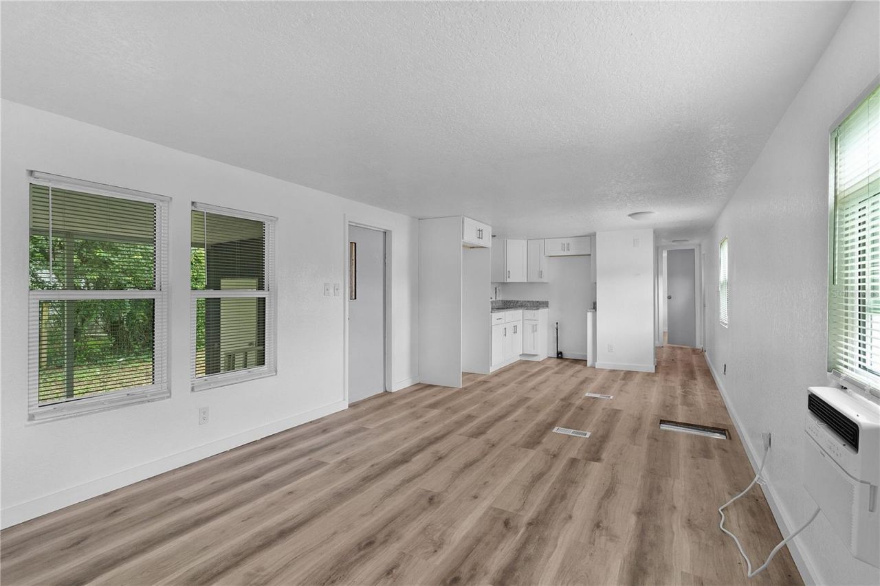 27301 Lemon Avenue, Okahumpka, FL 34762 Photo