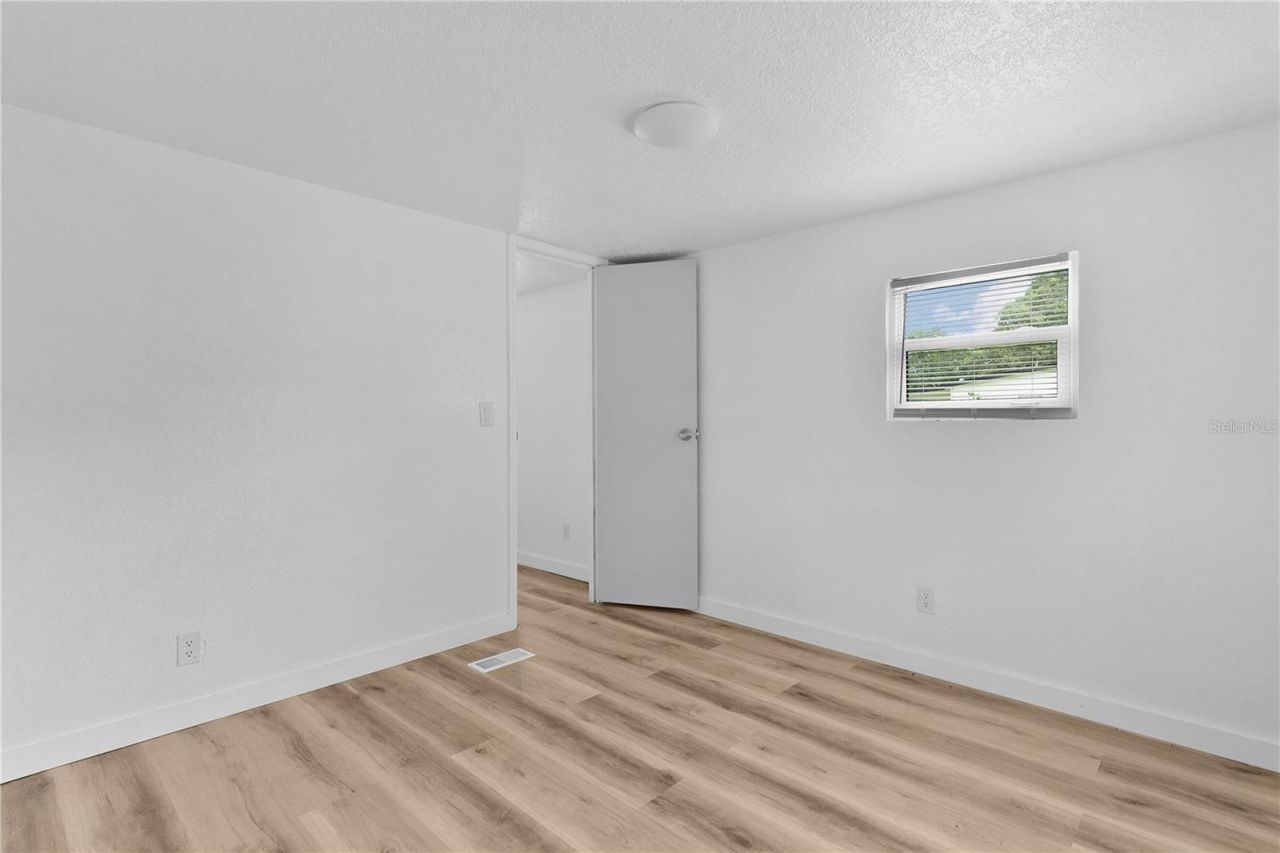 27301 Lemon Avenue, Okahumpka, FL 34762 Photo