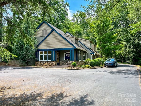 1275 Tunnel Road, Asheville, NC 28805
