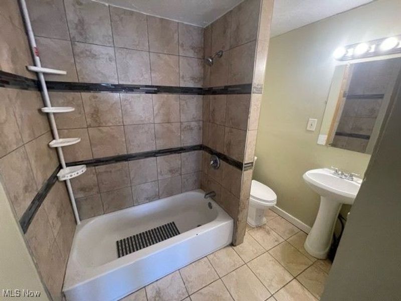 11714 Gay Avenue, Cleveland, OH 44105 Photo 8