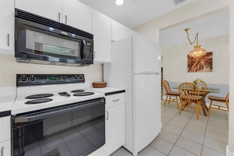 2641 W Golf Boulevard, Pompano Beach, FL 33064 Photo