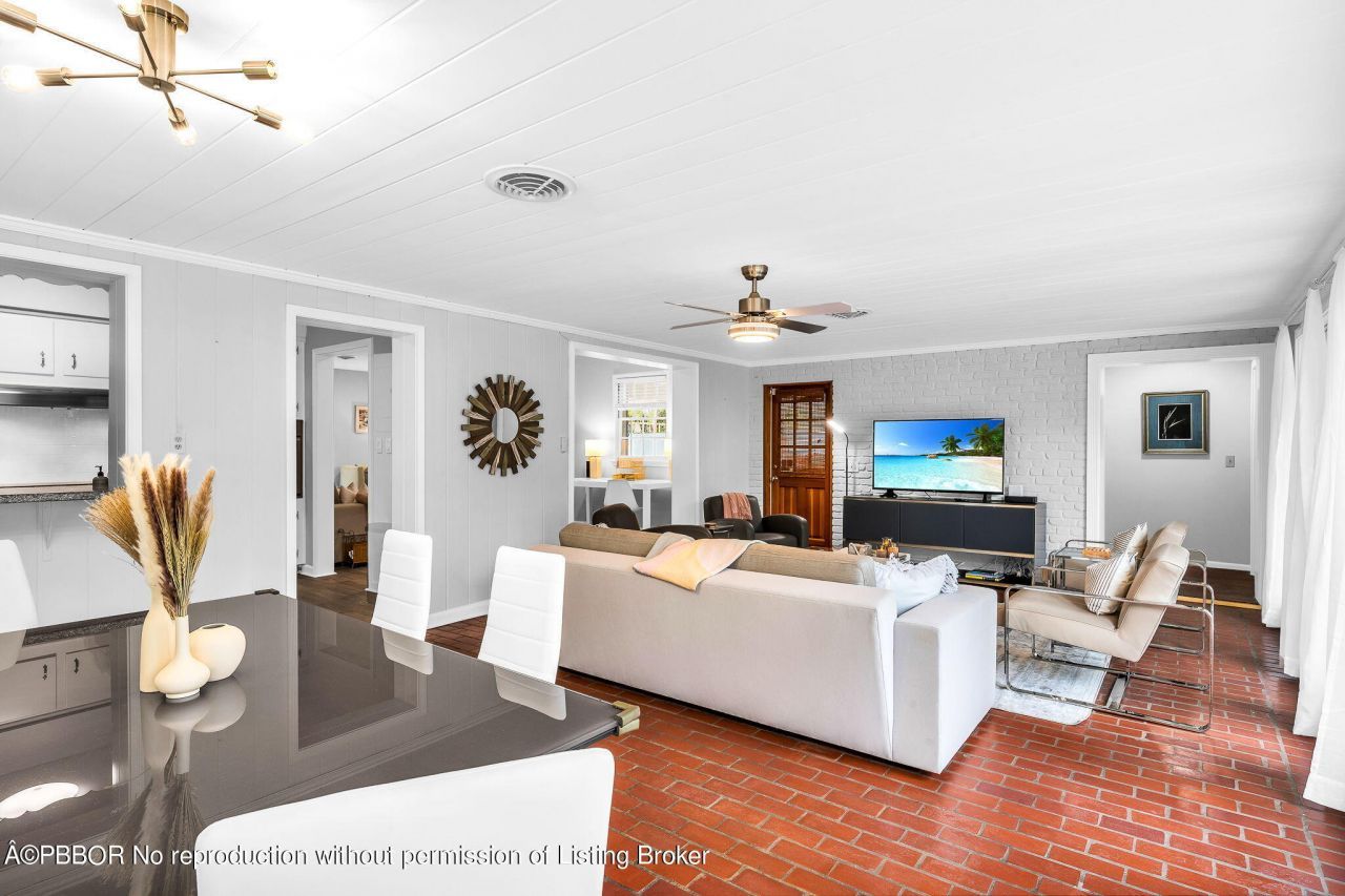 127 Miramar Way, West Palm Beach, FL 33405 Photo