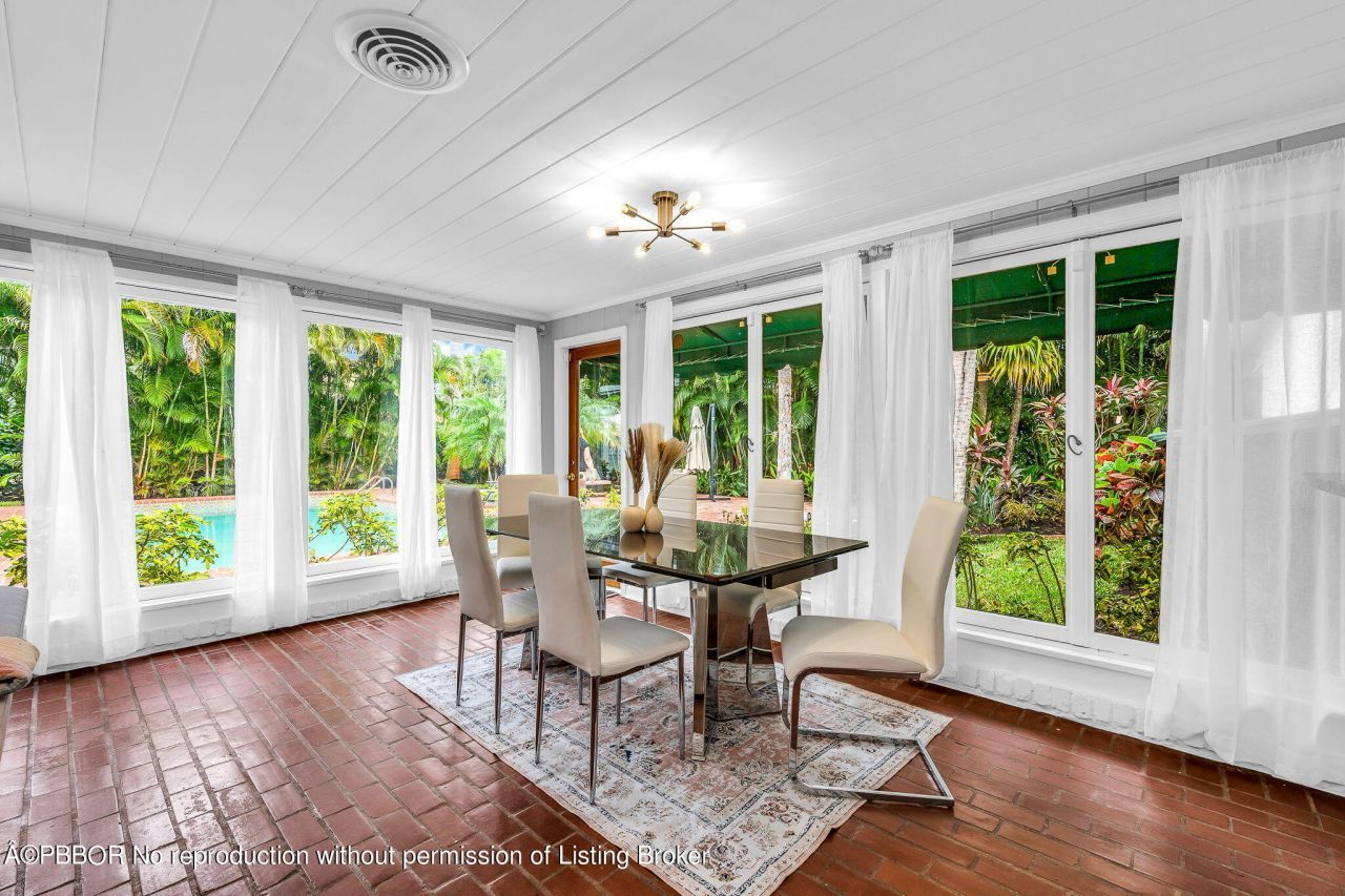 127 Miramar Way, West Palm Beach, FL 33405 Photo