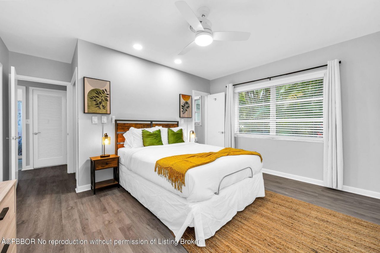 127 Miramar Way, West Palm Beach, FL 33405 Photo