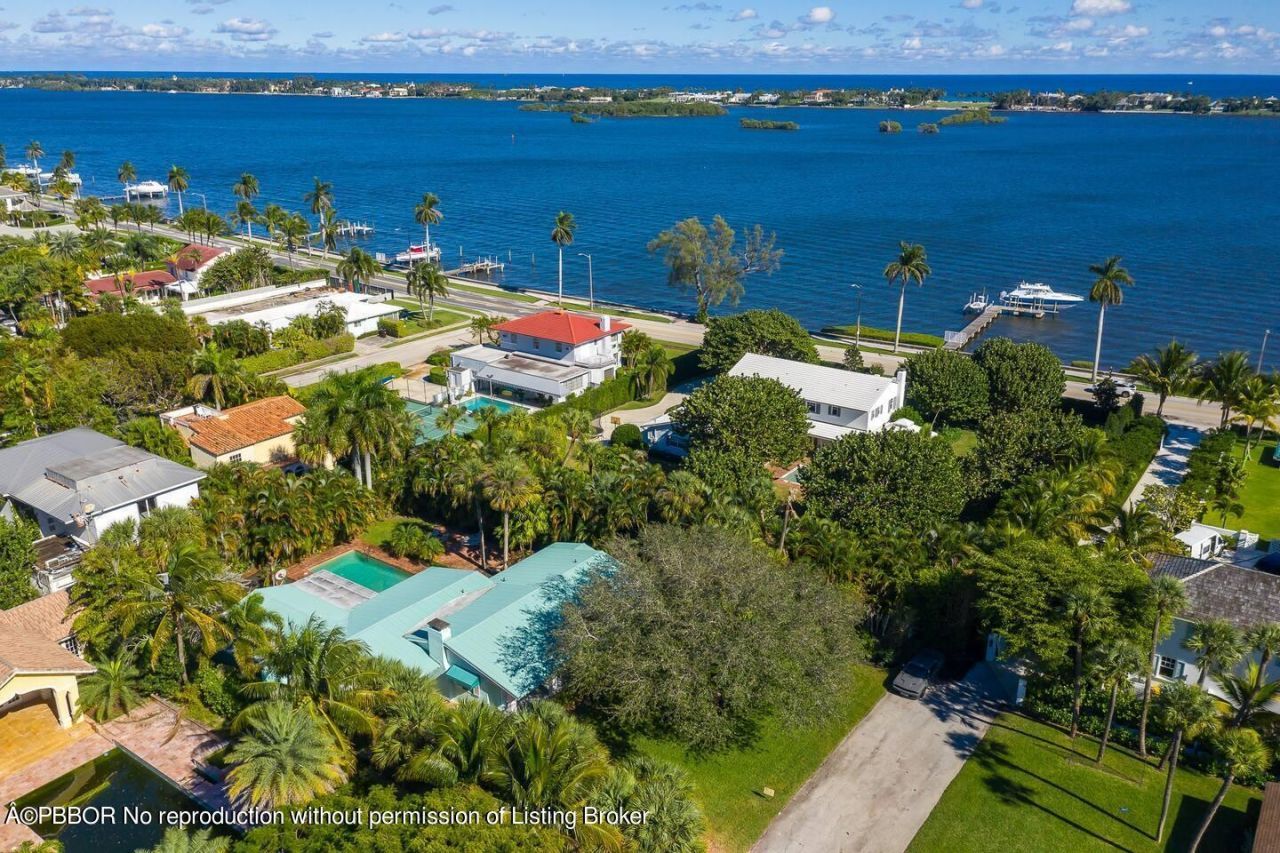 127 Miramar Way, West Palm Beach, FL 33405 Photo